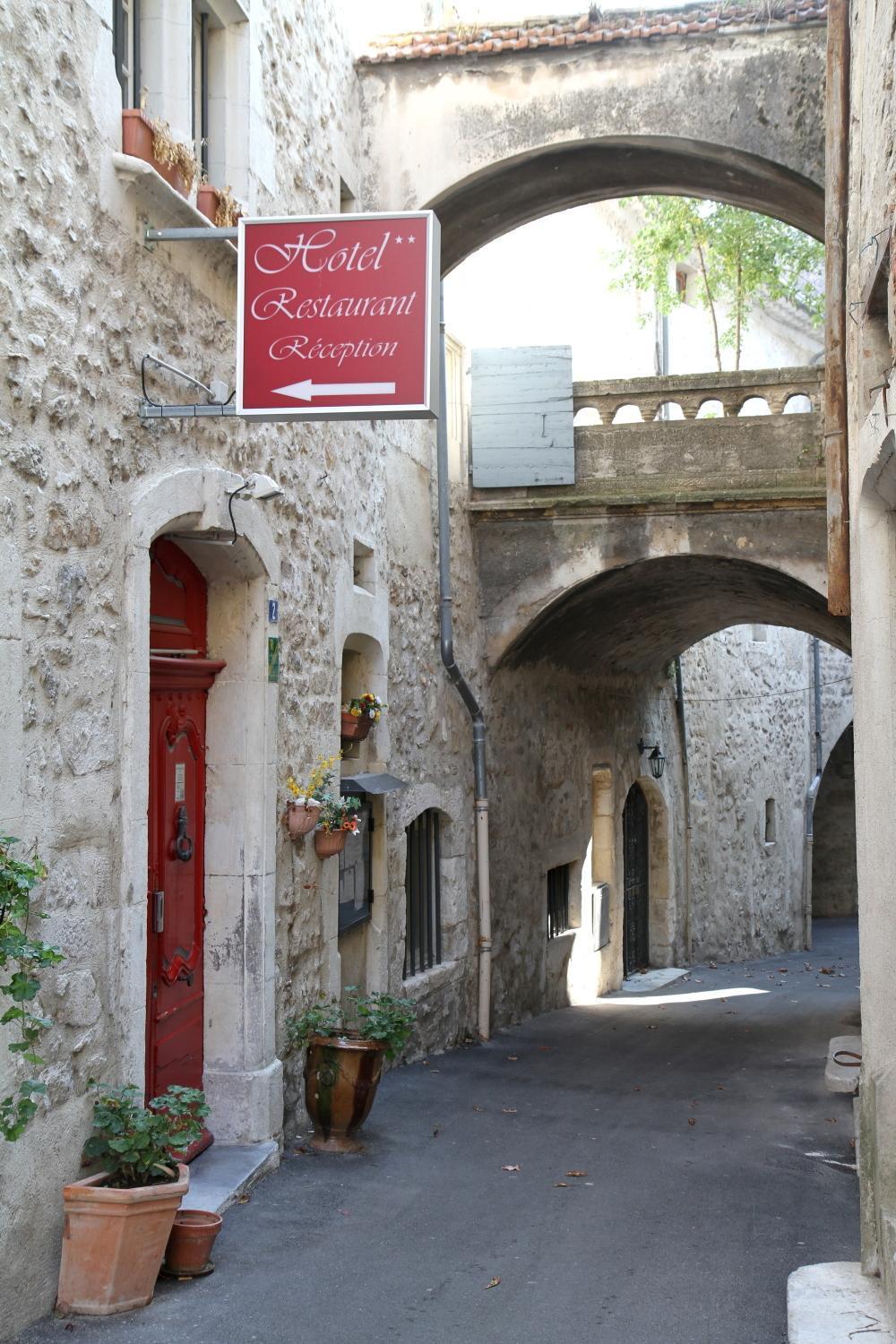 Logis Hotel Le Prieure Bourg-Saint-Andéol Buitenkant foto