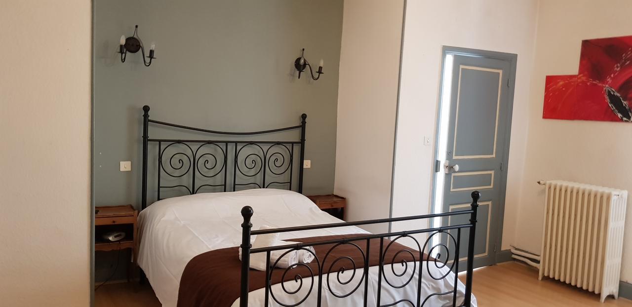 Logis Hotel Le Prieure Bourg-Saint-Andéol Buitenkant foto