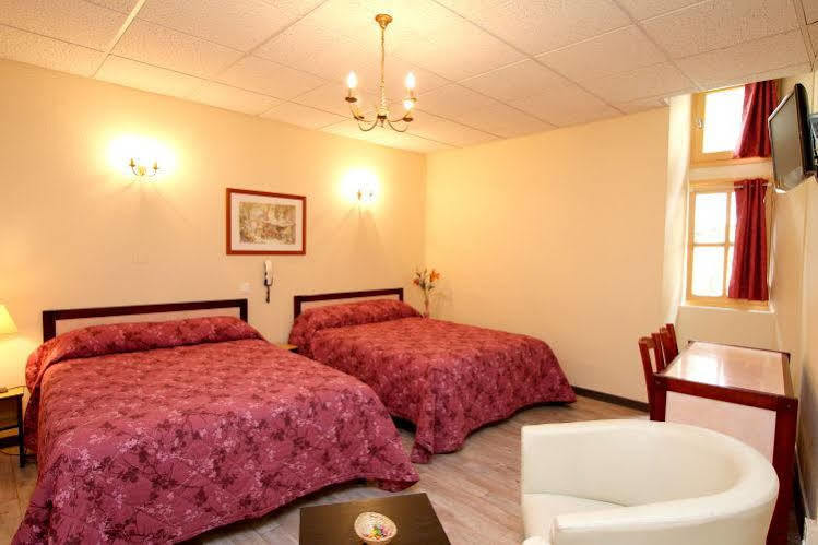 Logis Hotel Le Prieure Bourg-Saint-Andéol Buitenkant foto